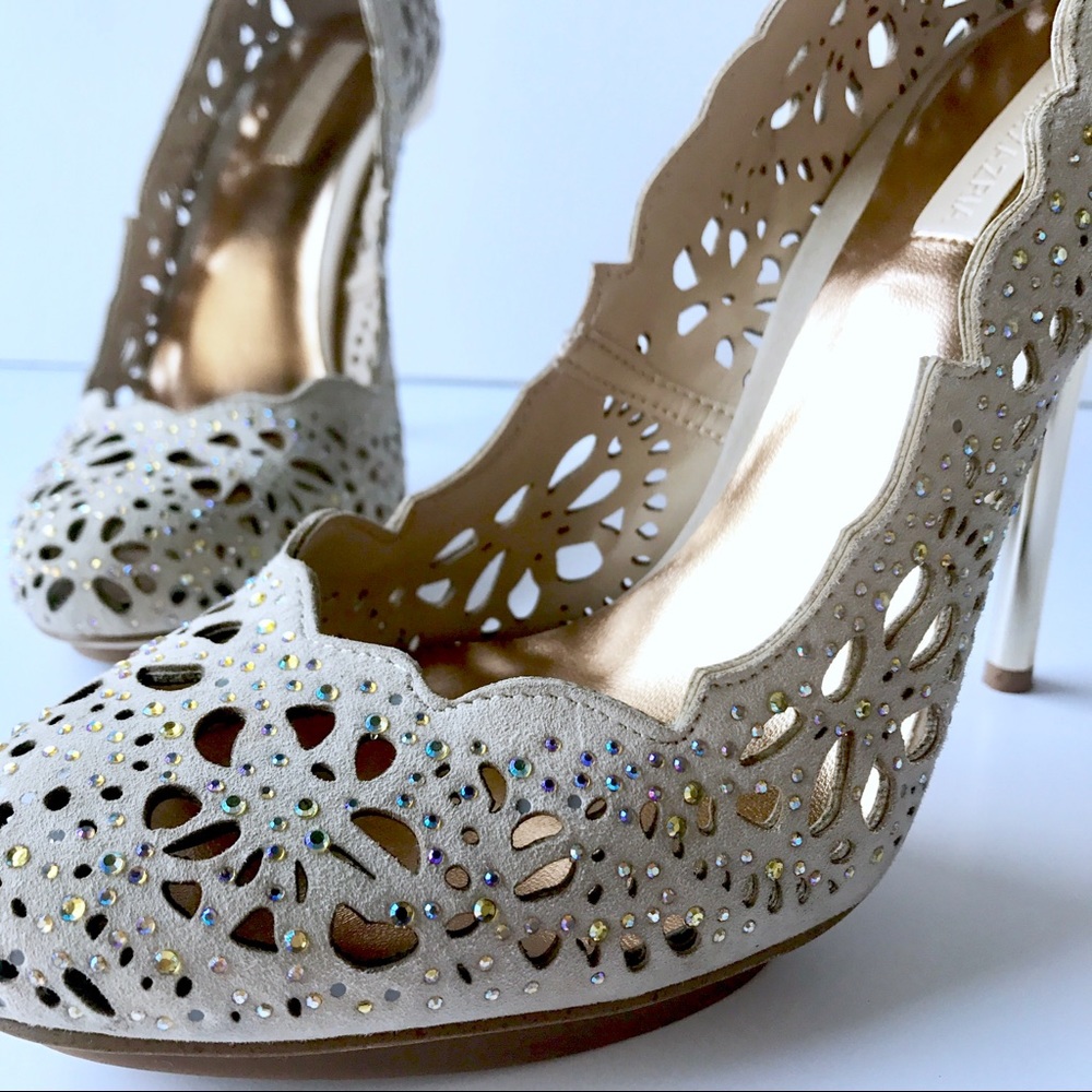 B C B G M A X A Z R I A  Platform Pumps